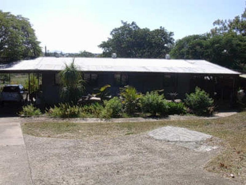 11 East Maud Street, Gayndah QLD 4625