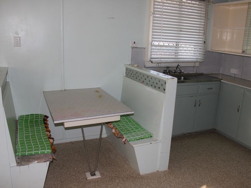 98B Porter, Gayndah QLD 4625