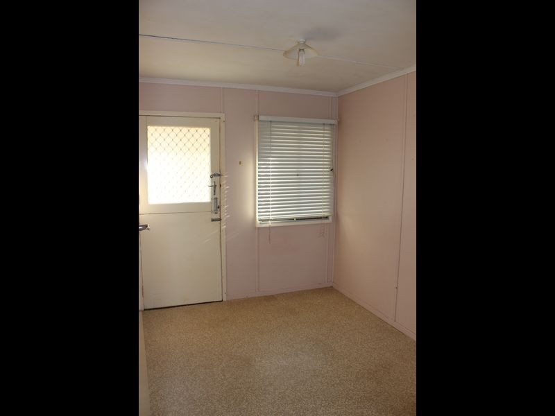 98B Porter, Gayndah QLD 4625