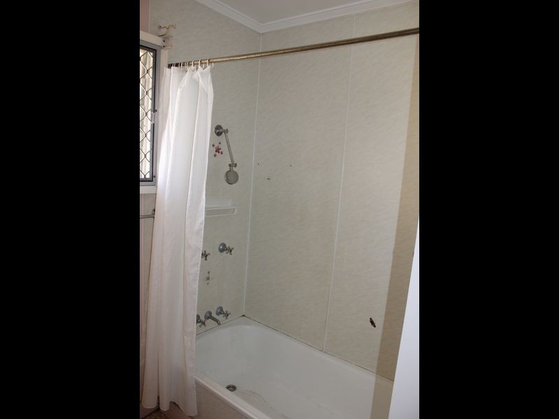 98B Porter, Gayndah QLD 4625