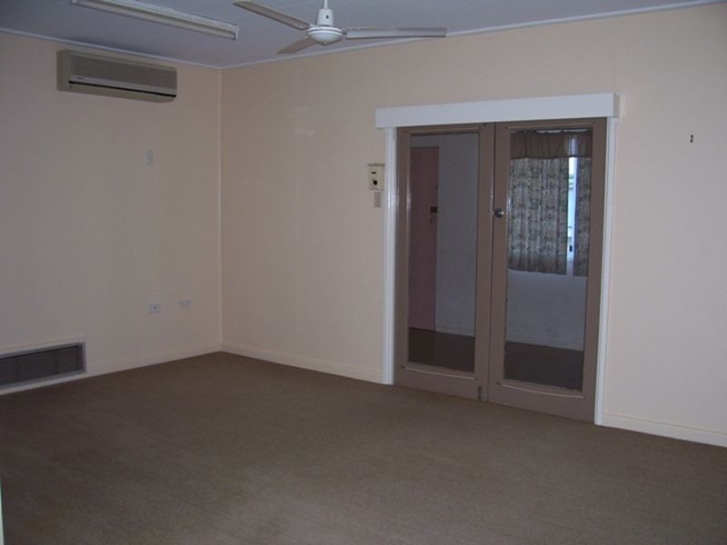 75 Fielding Street, Gayndah QLD 4625