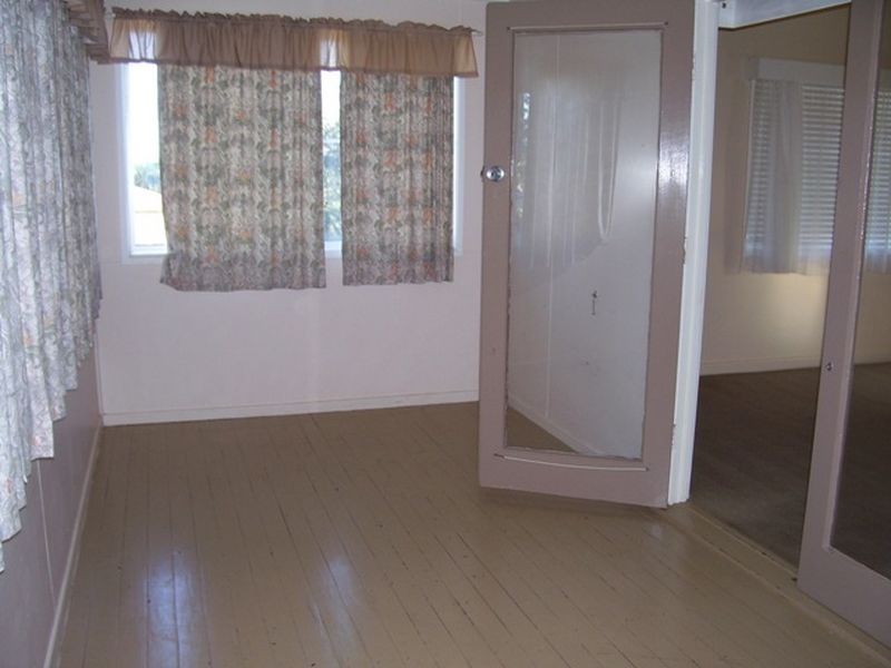 75 Fielding Street, Gayndah QLD 4625