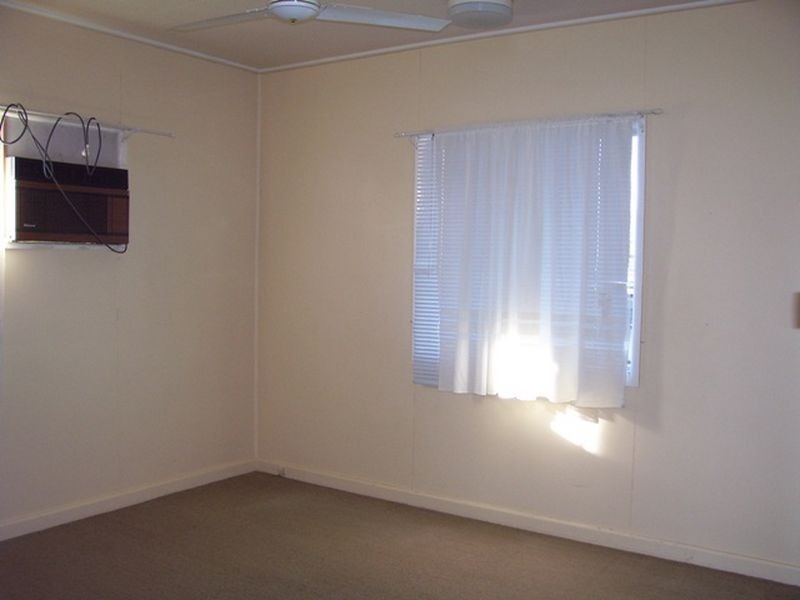 75 Fielding Street, Gayndah QLD 4625