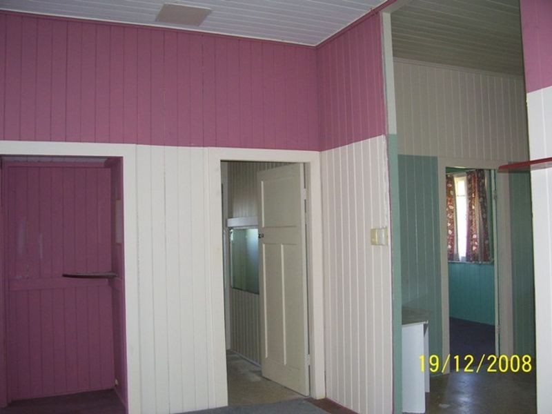 30 Barrow Street, Gayndah QLD 4625