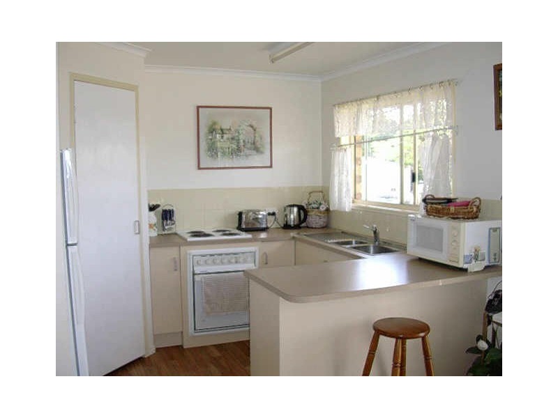 4 LES BAKER STREET, Gayndah QLD 4625