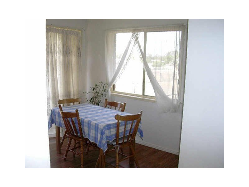 4 LES BAKER STREET, Gayndah QLD 4625