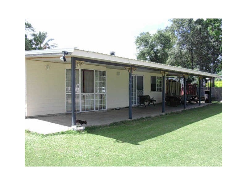 62 Arthur Street, Gayndah QLD 4625