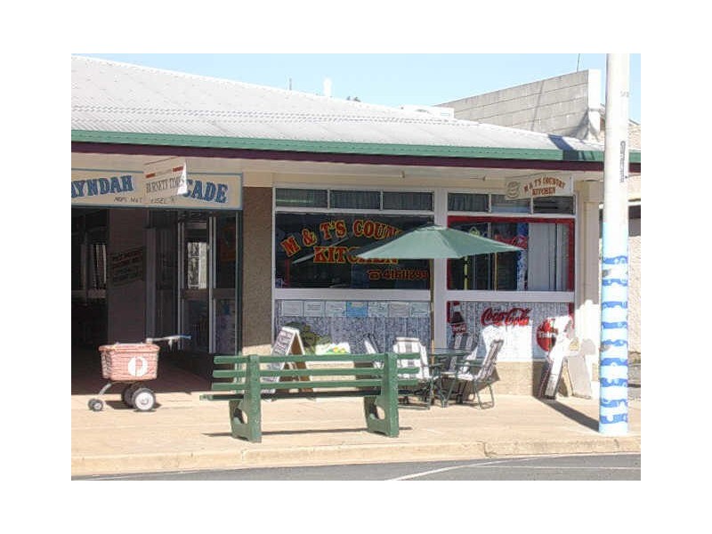 8 Capper Street, Gayndah QLD 4625