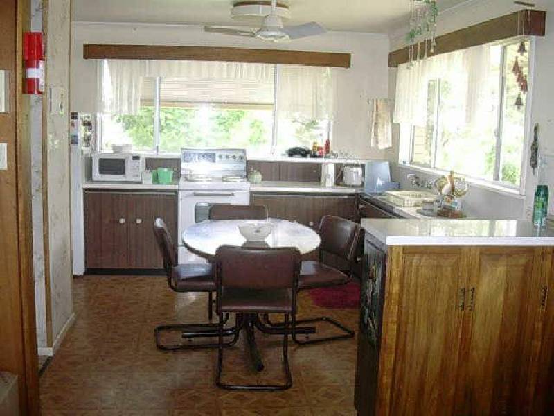 64 Warton Street, Gayndah QLD 4625