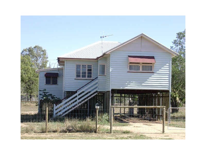 36 Fielding Street, Gayndah QLD 4625