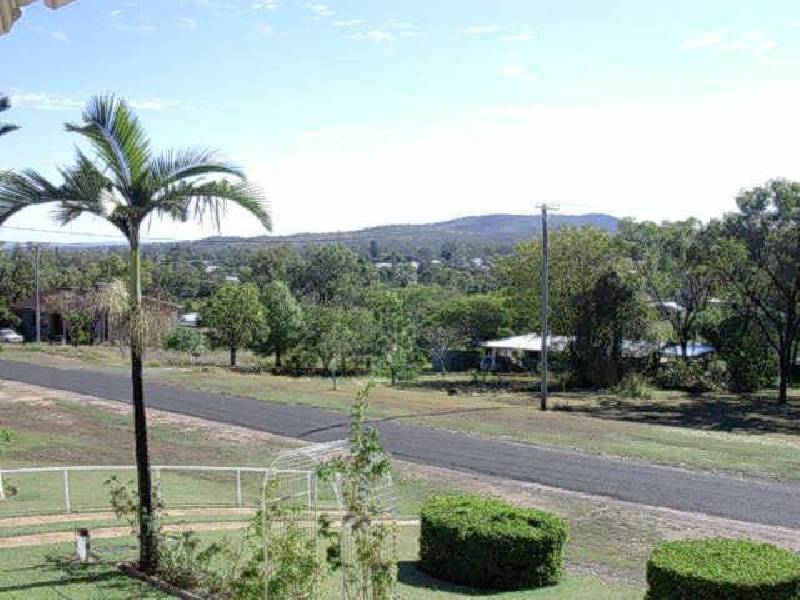 16 East Maud Street, Gayndah QLD 4625