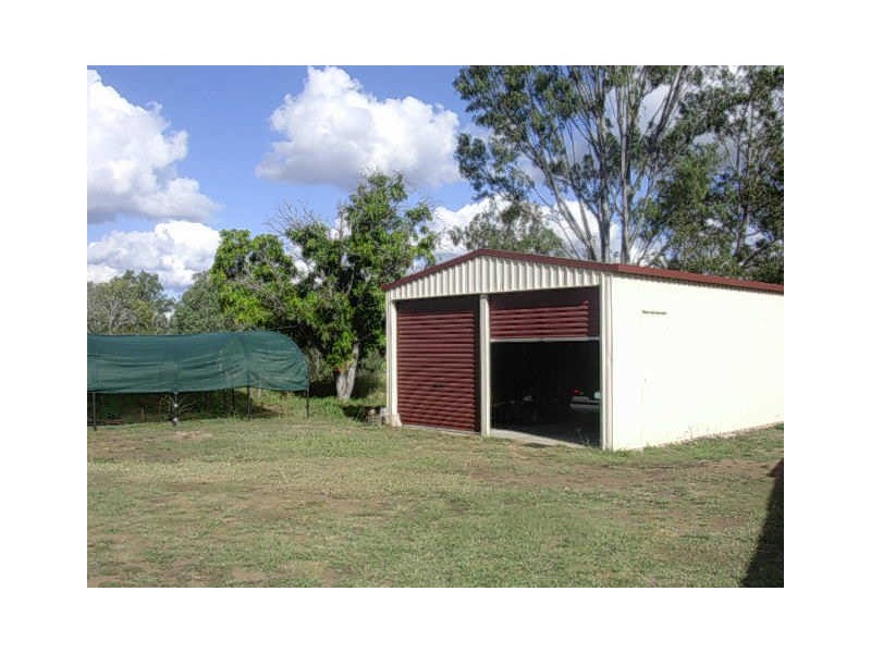 4 BUSHNELL STREET, Gayndah QLD 4625