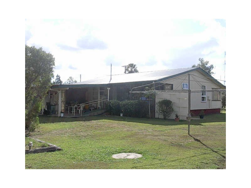 4 BUSHNELL STREET, Gayndah QLD 4625