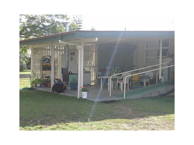 4 BUSHNELL STREET, Gayndah QLD 4625