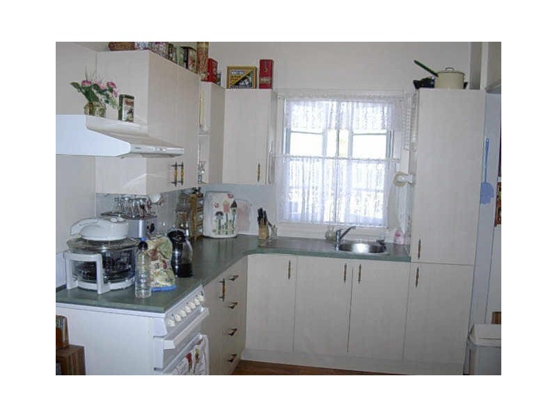 12 Boorunbeh Street, Gayndah QLD 4625