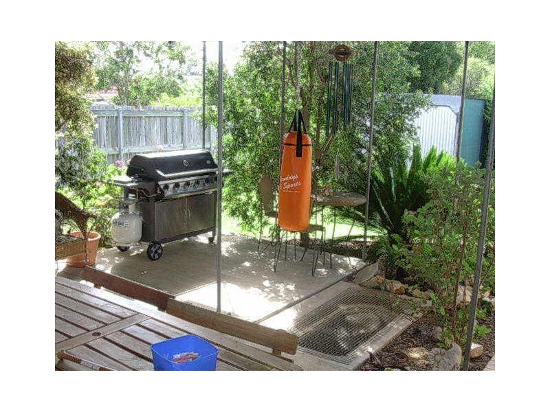 43 Elizabeth Street, Mundubbera QLD 4626