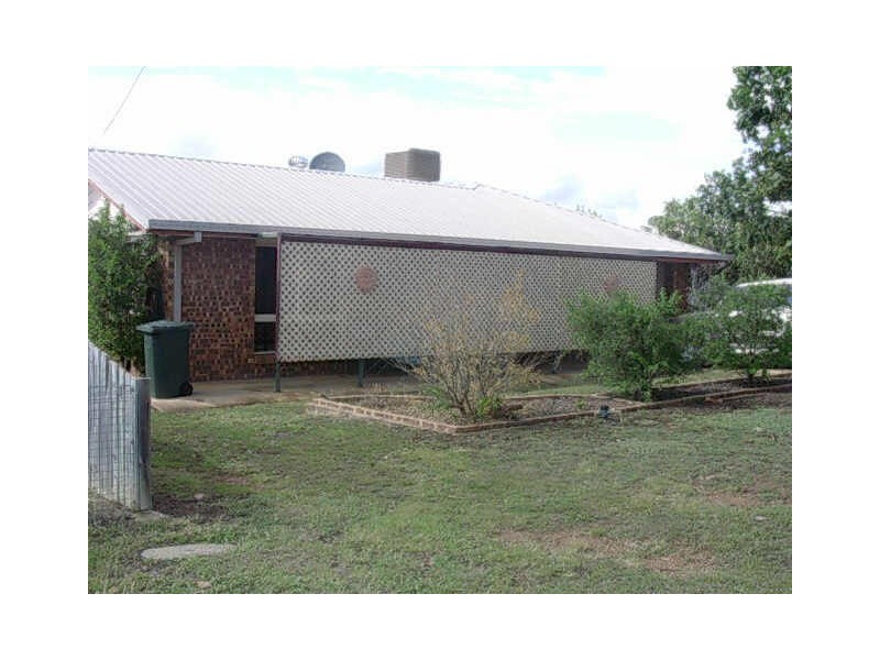 43 Elizabeth Street, Mundubbera QLD 4626