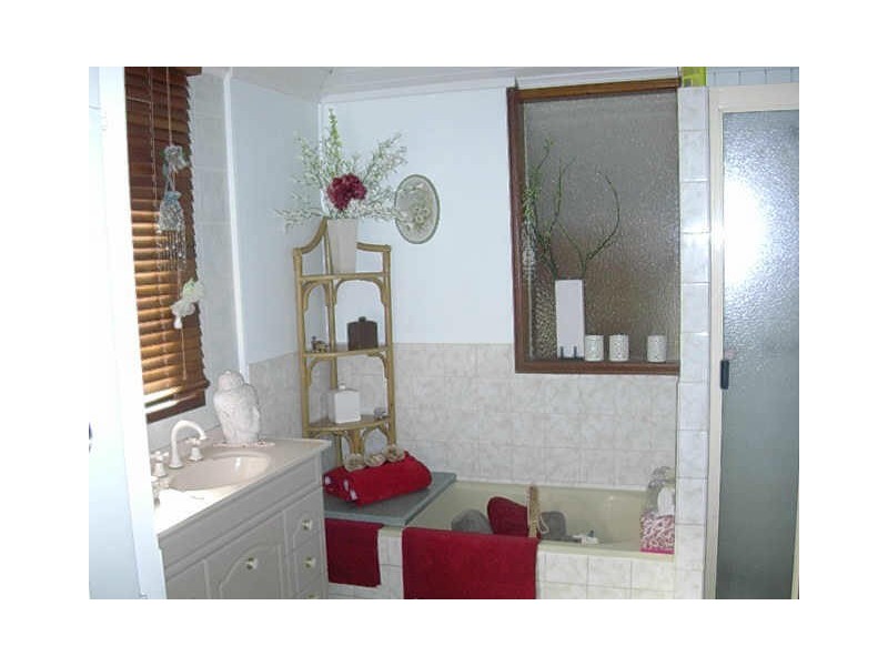 19 Bridge Street, Gayndah QLD 4625