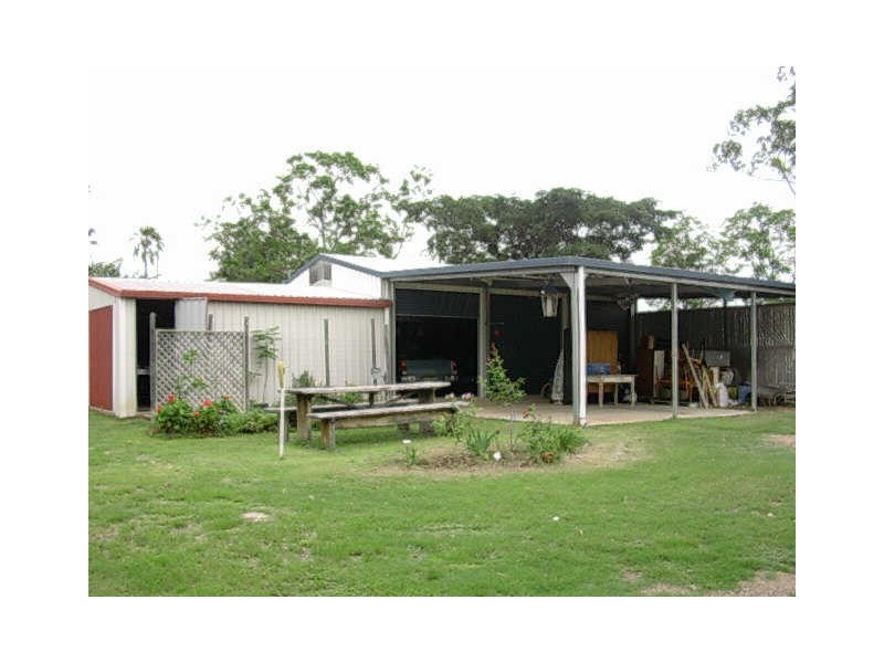 26 Pineapple Street, Gayndah QLD 4625