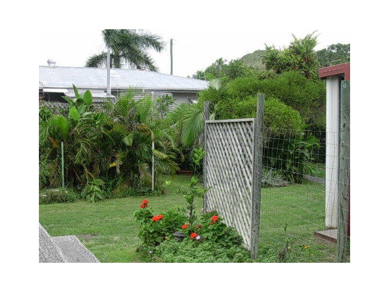 26 Pineapple Street, Gayndah QLD 4625