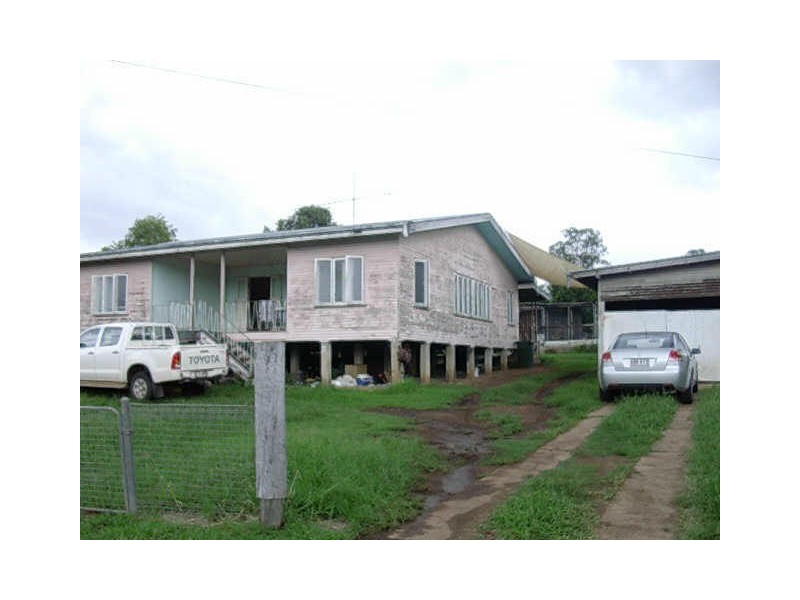 3 MORETON STREET, Eidsvold QLD 4627