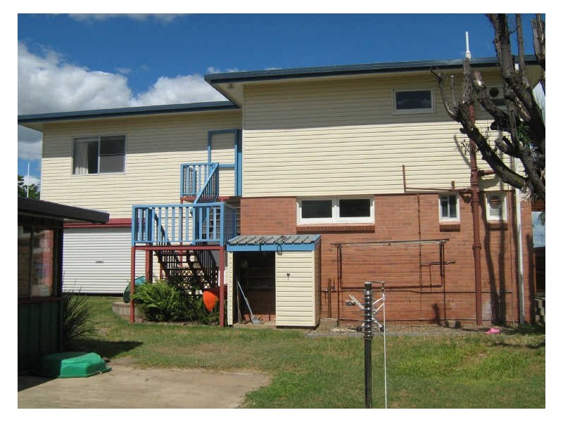 72 Warton Street, Gayndah QLD 4625