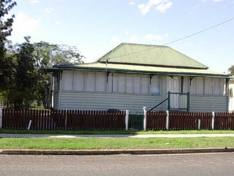 54 Meson Street, Gayndah QLD 4625