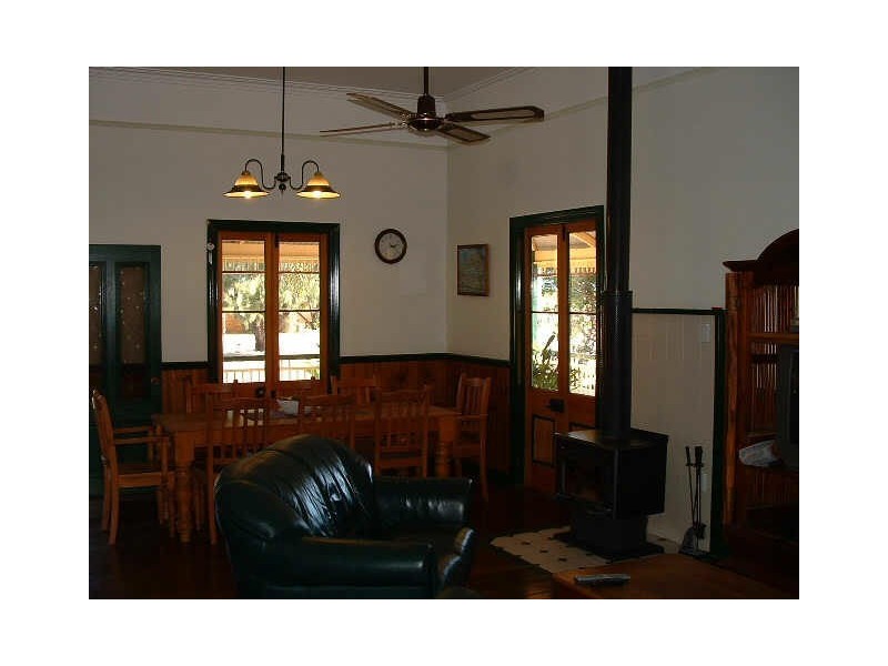 83 Lyons Street, Mundubbera QLD 4626