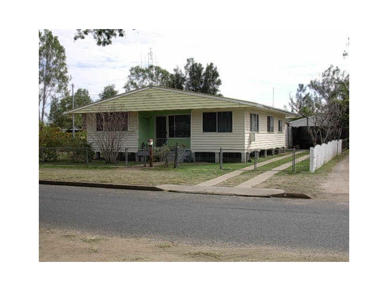 86 Meson Street, Gayndah QLD 4625