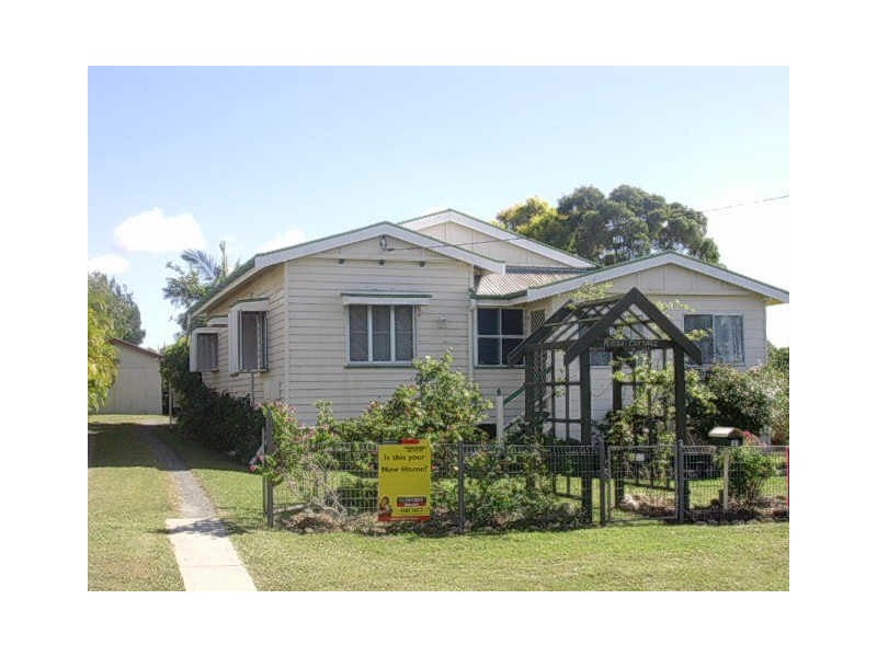 6 BROOKES STREET, Biggenden QLD 4621