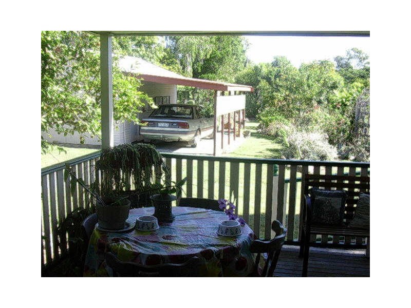 6 BROOKES STREET, Biggenden QLD 4621