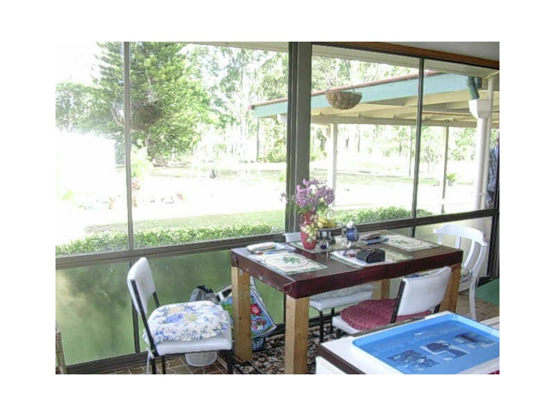 4 BUSHNELL STREET, Gayndah QLD 4625