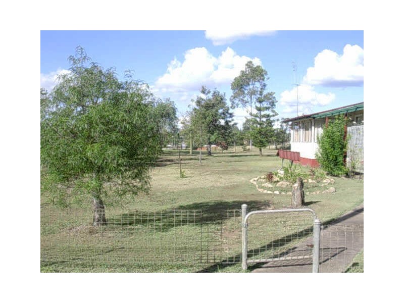 4 BUSHNELL STREET, Gayndah QLD 4625