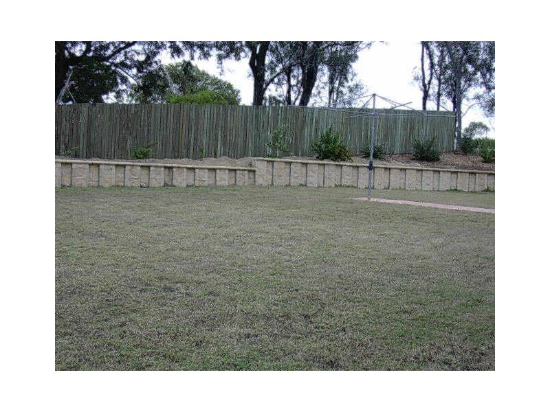 108 LYONS STREET, Mundubbera QLD 4626
