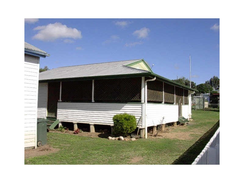 38. MORETON STREET, Eidsvold QLD 4627