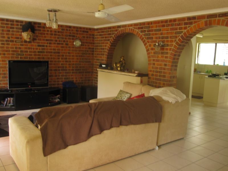 Unit 10/37 The Esplanade, Scarness QLD 4655