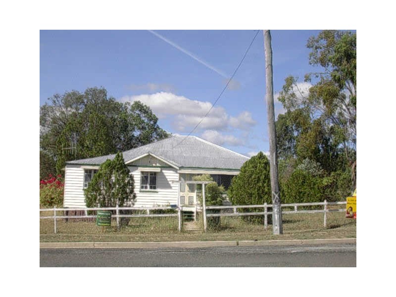 43 Simon Street, Gayndah QLD 4625