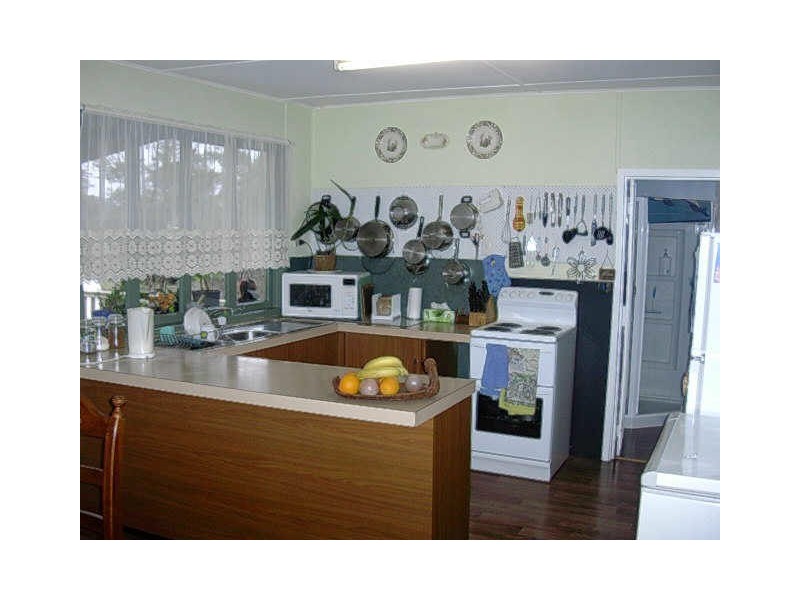 83 MORETON STREET, Eidsvold QLD 4627