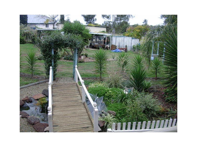 83 MORETON STREET, Eidsvold QLD 4627