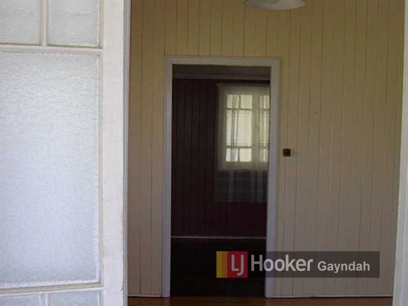 8 Robert Street, Mount Perry QLD 4671