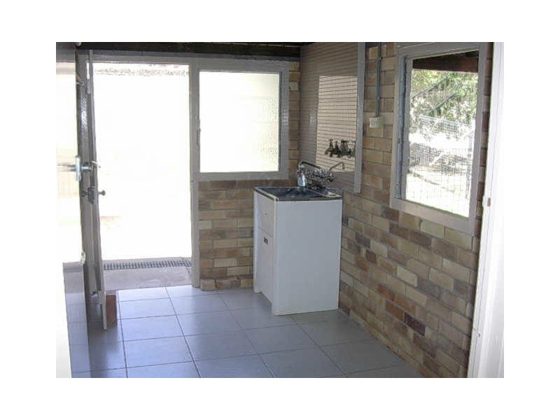 42 PORTER STREET, Gayndah QLD 4625