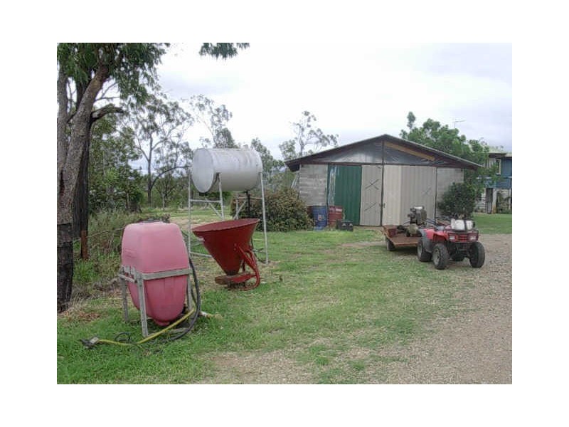 233 BERONNE ROAD, Gayndah QLD 4625