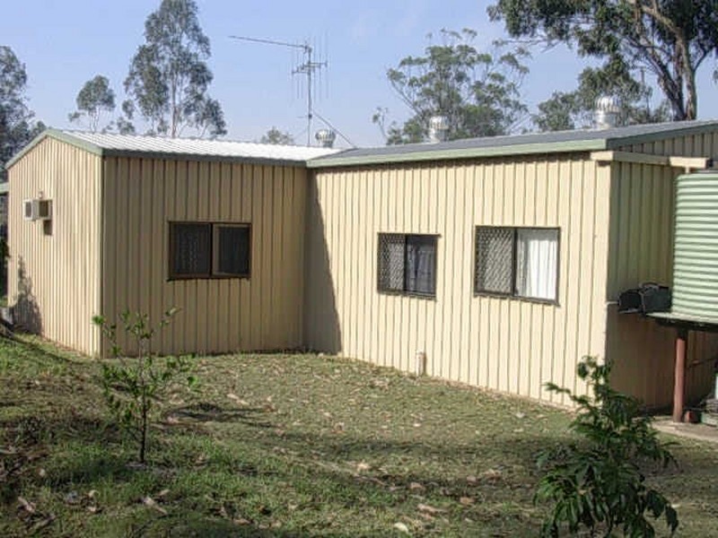 1 ALMA VALE ROAD, Eidsvold QLD 4627