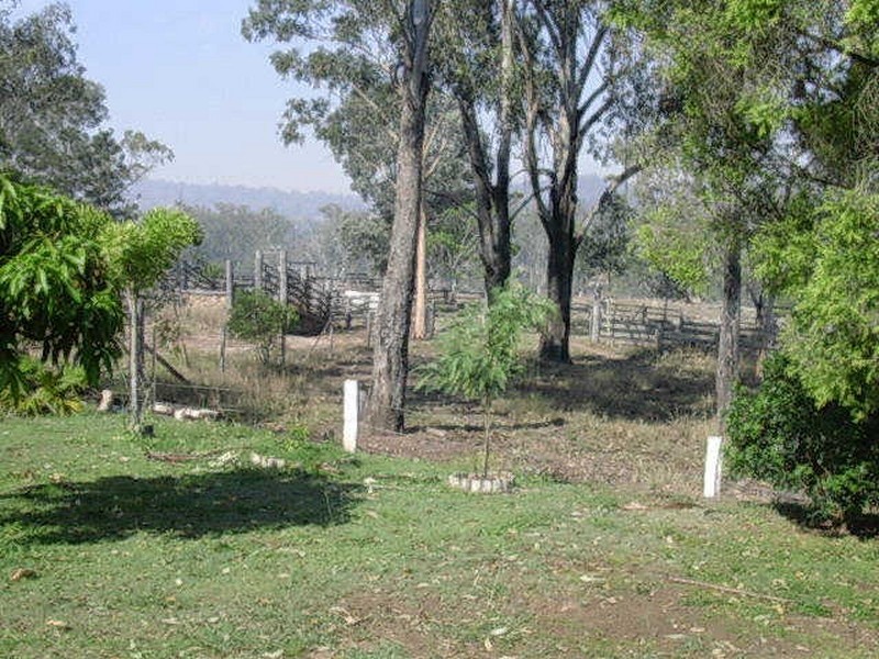 1 ALMA VALE ROAD, Eidsvold QLD 4627