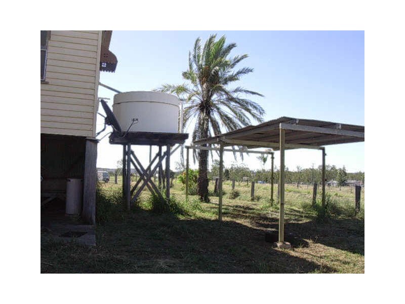 1 SHAMROCK STREET, Byrnestown QLD 4625