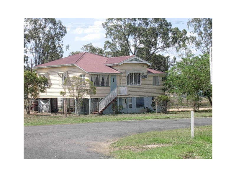 36 Warton Street, Gayndah QLD 4625