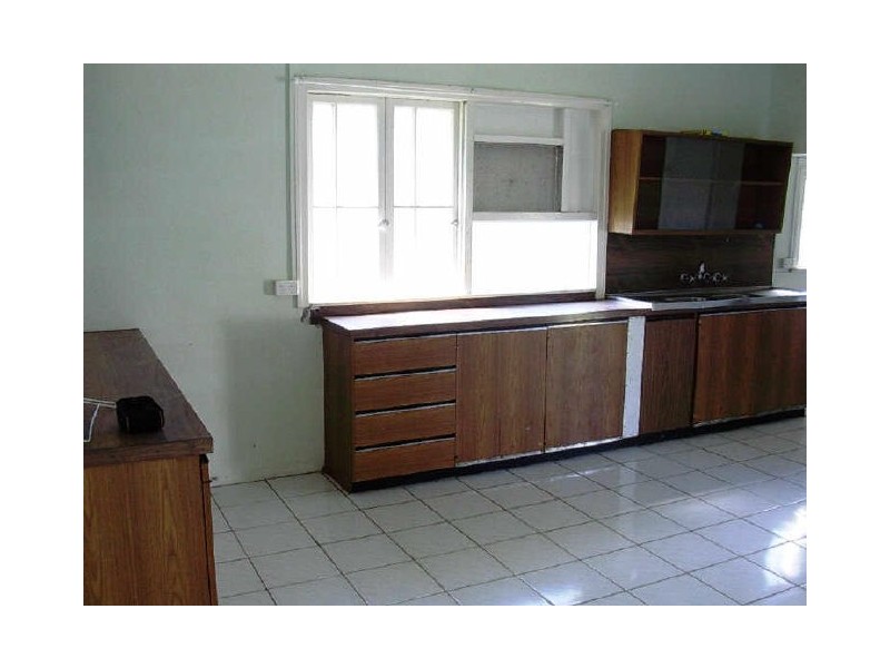 10 Walker Street, Gayndah QLD 4625