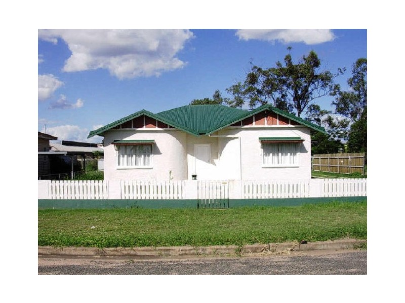 10 Walker Street, Gayndah QLD 4625