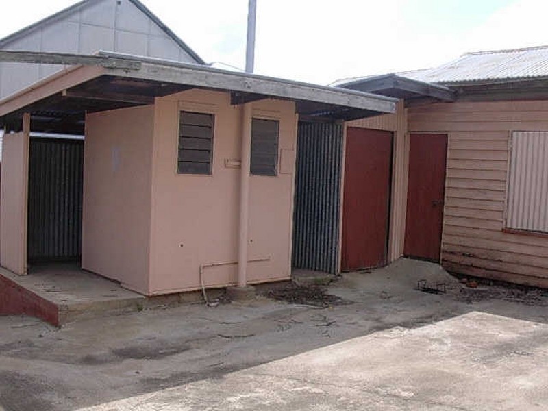4 CAPPER STREET,, Gayndah QLD 4625