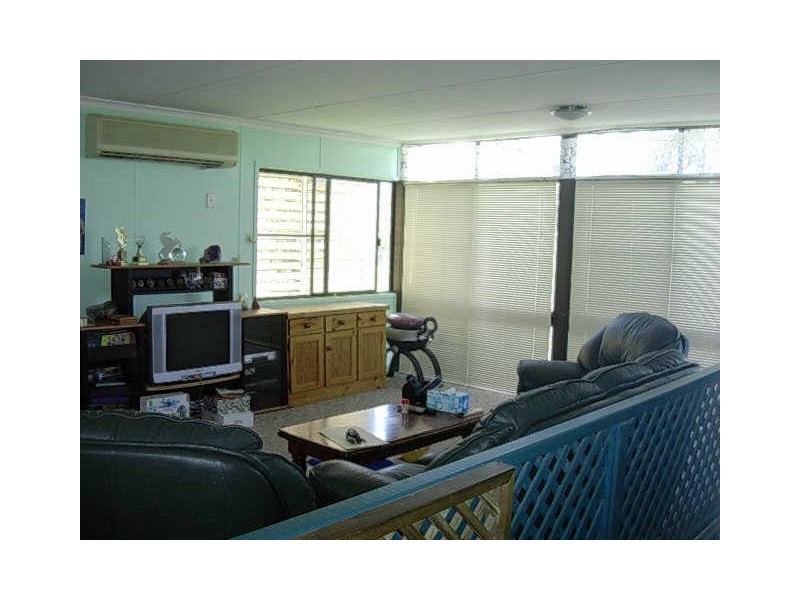 2 Sam Weller Avenue, Gayndah QLD 4625